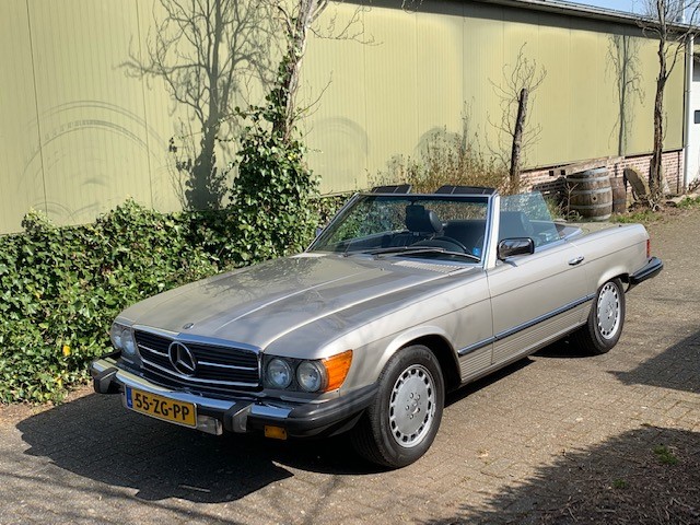 Mercedes-Benz 380 SL  in stunning condition only 35000 miles