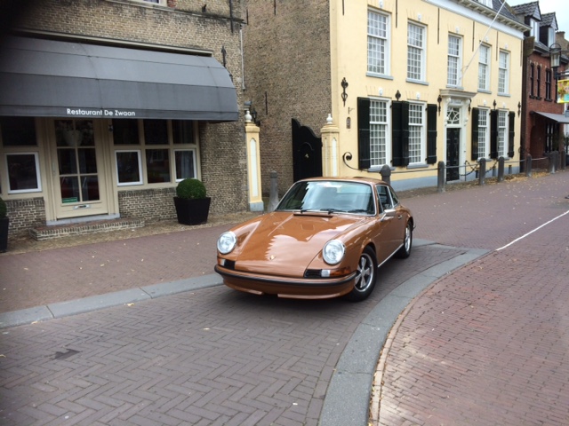 PORSCHE 911 2.4S coupe