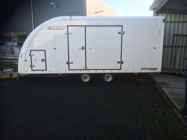 BRIAN JAMES CLOSED CAR TRAILER/ TRANSPORTER/ AUTOAMBULANCE