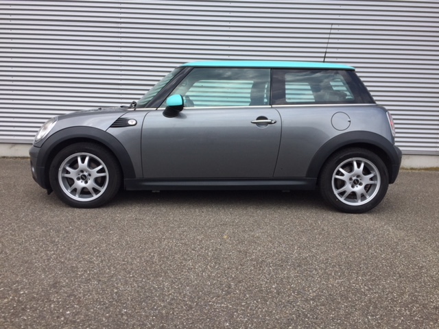 MINI COOPER D, automatic, low milage.