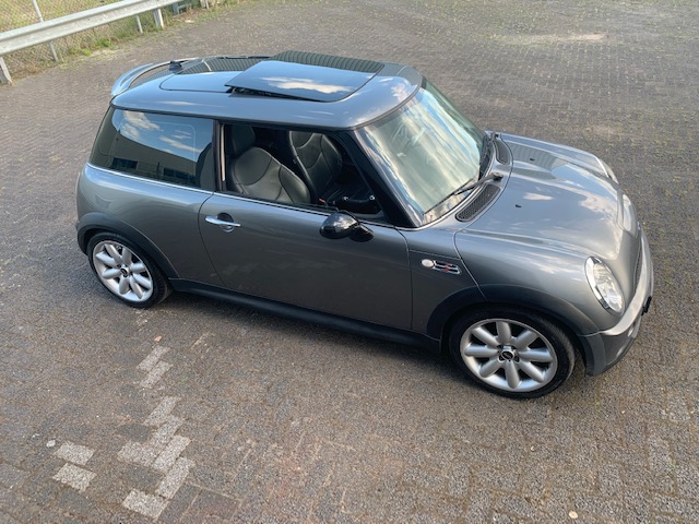 Mini Cooper S John Cooper Works  2004