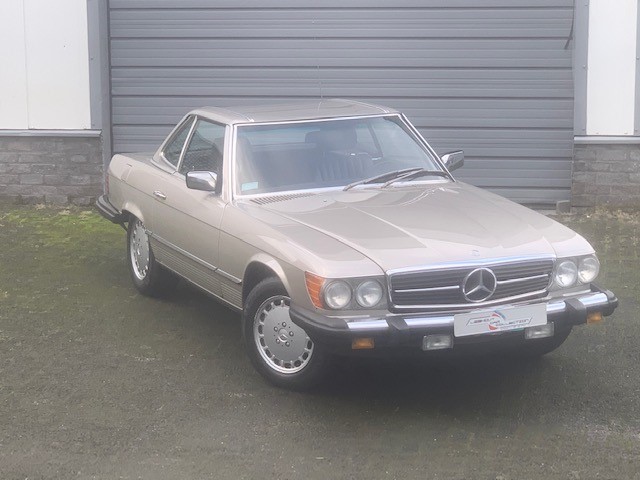 Mercedes-Benz 380 SL R107 in stunning condition only 35810 miles