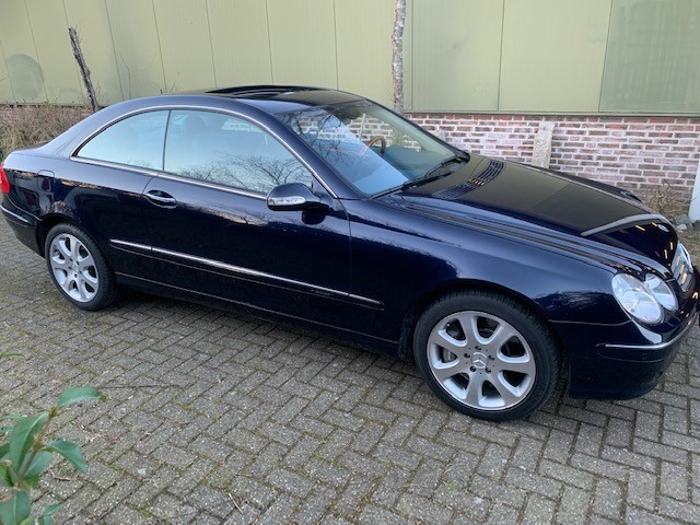 Mercedes-Benz CLK 500 low milage