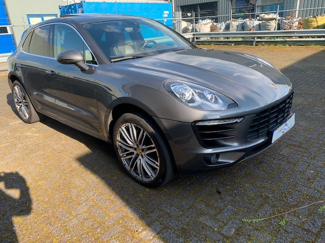 Porsche Macan S v6