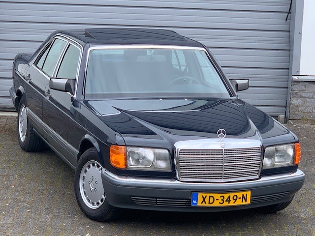 Mercedes-Benz 300SE  w126  1986 Dark blue