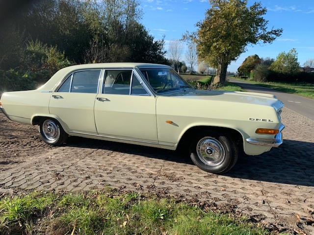 Opel Kapitän 1965 in showroom condition