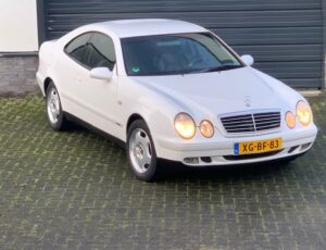 MERCEDES-BENZ CLK200  in excellent condition