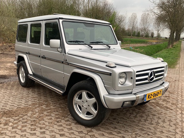 Mercedes-Benz G320 1996-1997 in excellent condition